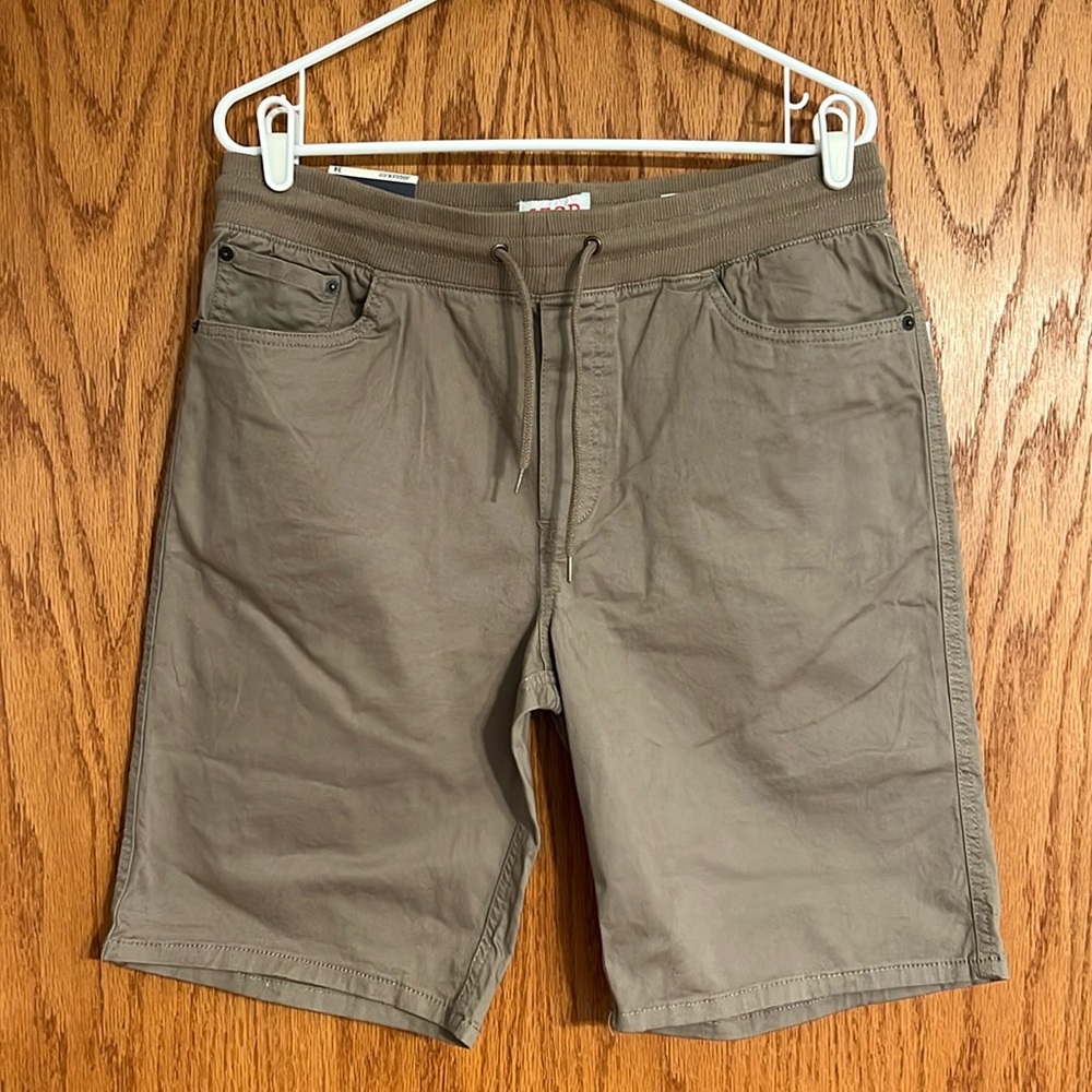 IZOD Jogger Fit Shorts Comfort Stretch Khaki